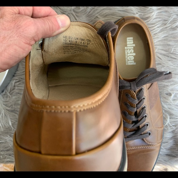 Kenneth Cole “Unlisted”  M-10  brown leather sneaker. - Picture 3 of 6